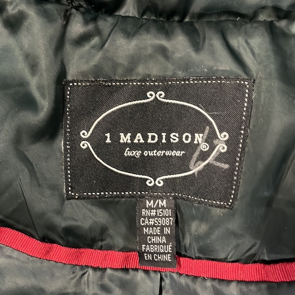 Pre-Owned 1 Madison Green Puffer Coat, Down and Waterfowl feather insulation. - Picture 15 of 16